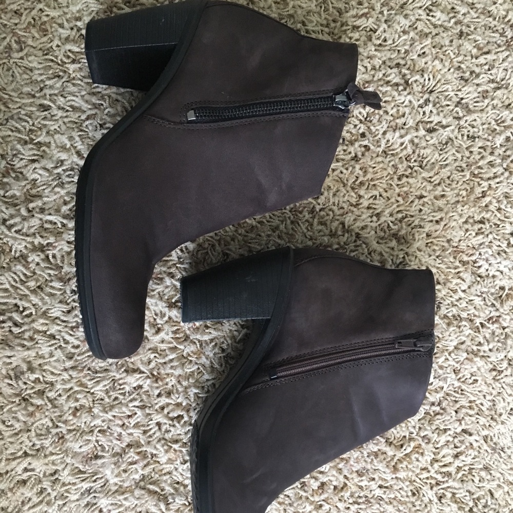 Ecco booties - Picture 6 of 6